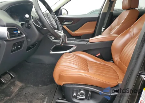 2019 Jaguar F-Pace Portfolio z USA, uszkodzony, nr VIN SADCN2GX7KA365936